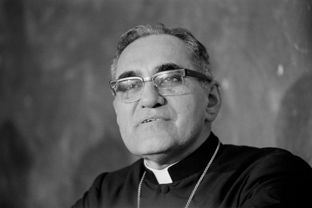 Óscar Romero le pidió a Jimmy Carter que no abasteciera a la Junta de El Salvador.  Carter no escuchó.