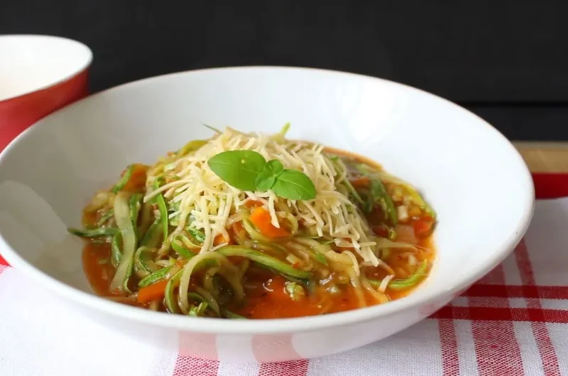 Pasta de calabacín (espaguetis bajos en carbohidratos)