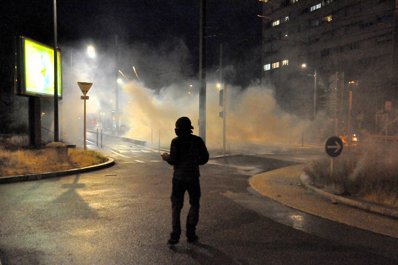 Los disturbios franceses son el resultado de condiciones miserables en la sociedad francesa