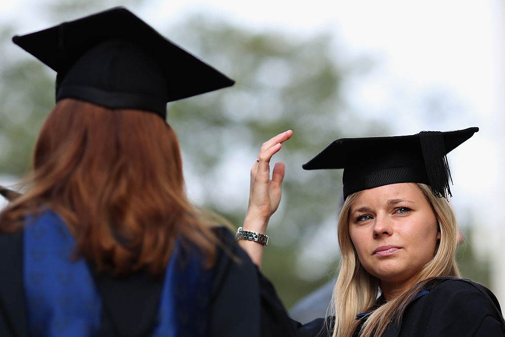 Exigiendo mejores salarios, el personal universitario en todo el Reino Unido se niega a calificar el trabajo de los estudiantes