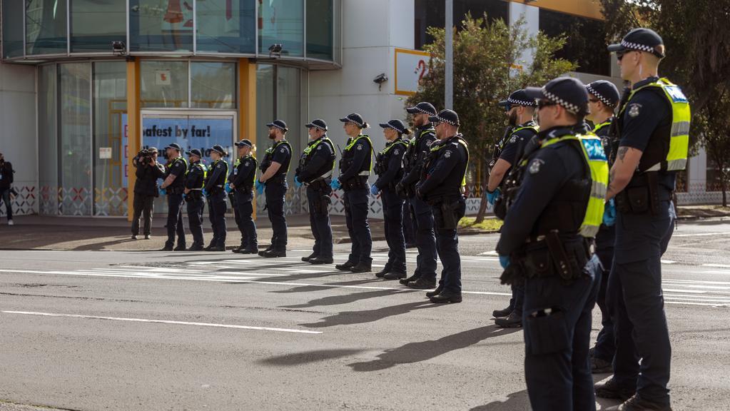 Las noticias falsas de The Guardian ayudan a la policía a movilizarse contra los activistas pacifistas