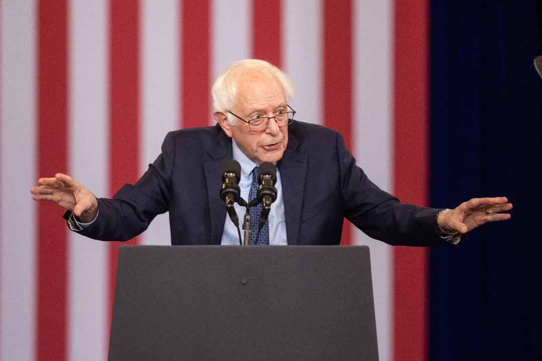 Bernie Sanders tiene razón al estar indignado con los demócratas